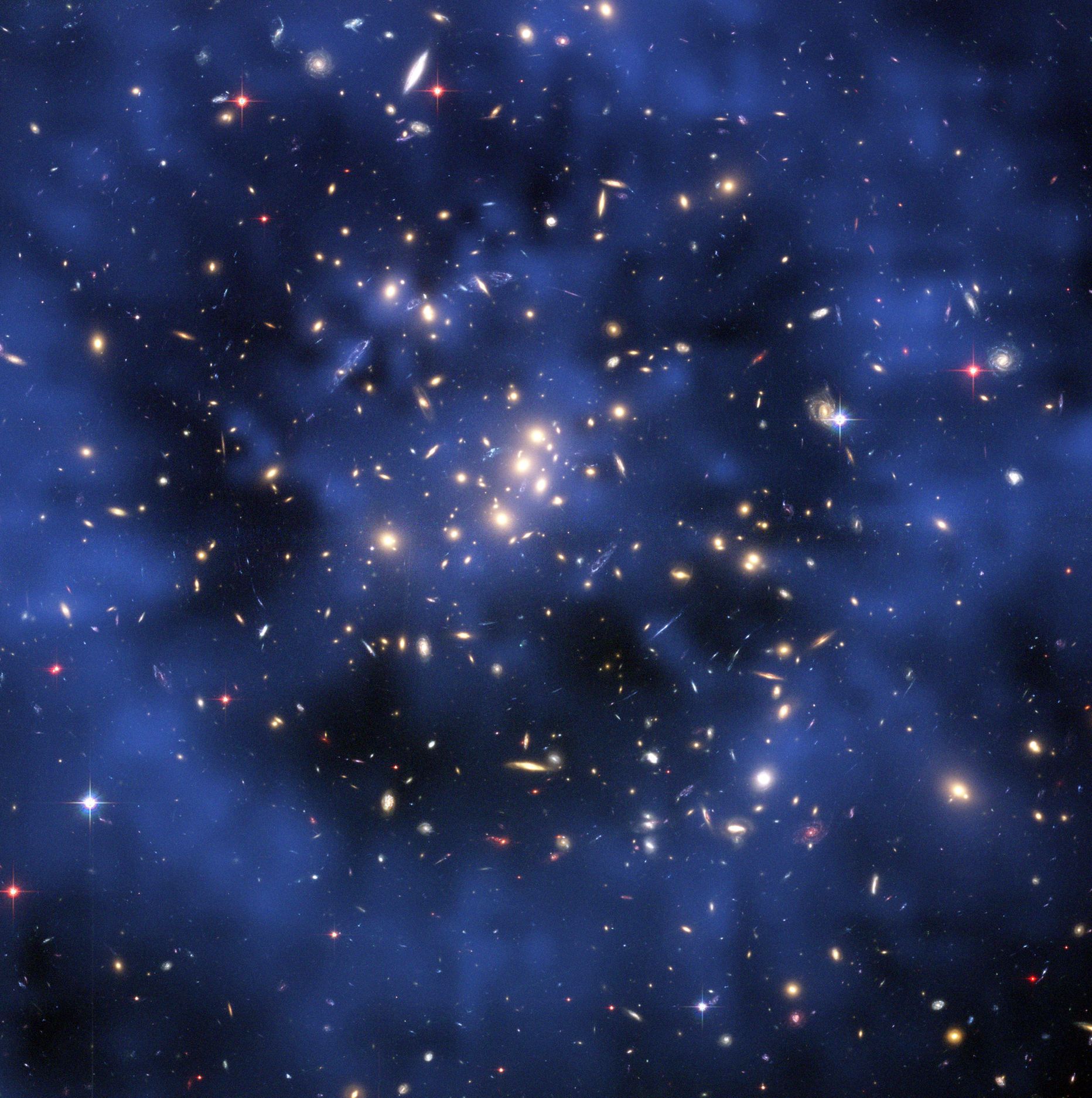 Galaktikakobar, milles on ka tumeainet