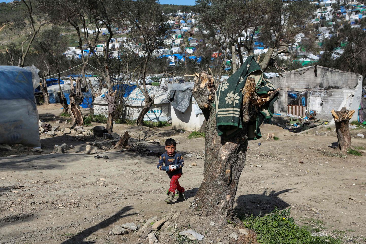 Põgenik Lesbose saarel Moria põgenikelaagris 16. märts 2020.