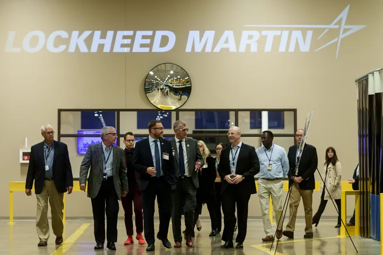 Цахкна посетил завод Lockheed Martin.