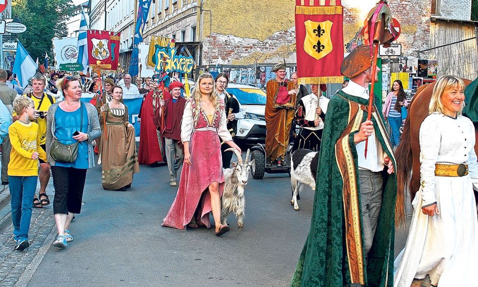 Hansapäevadel võtsid mõõtu Pärnu, Viljandi, Paide, Tallinn, Rakvere ja Tartu esindused.