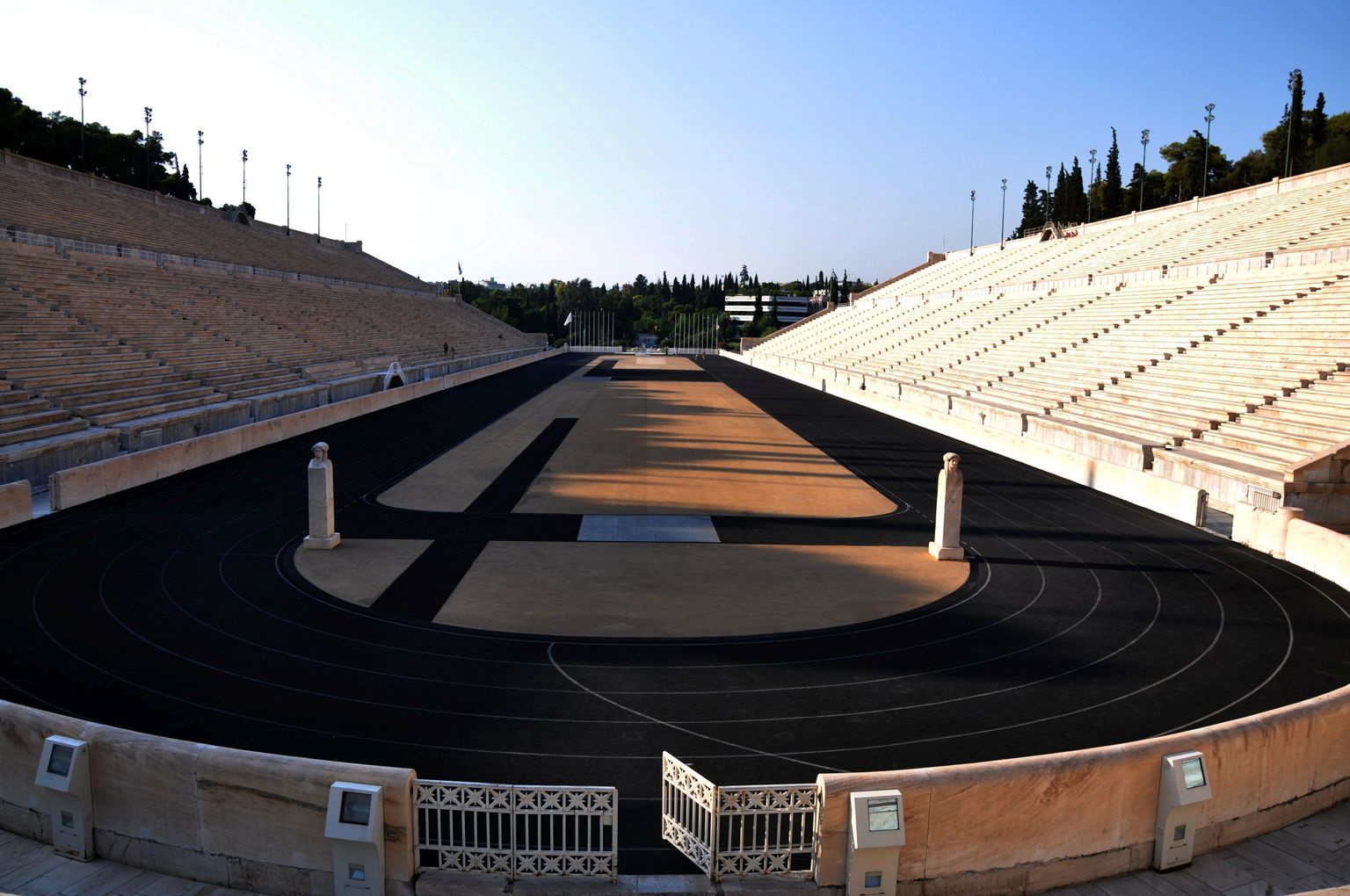 Panathinaikó ehk kõigi ateenlaste staadion.