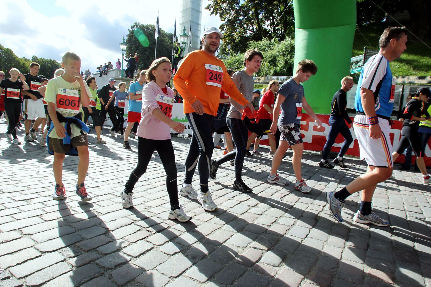Tallinna maraton ja Tallinna sügisjooks, kust võttis osa üle 18 000 spordisõbra.