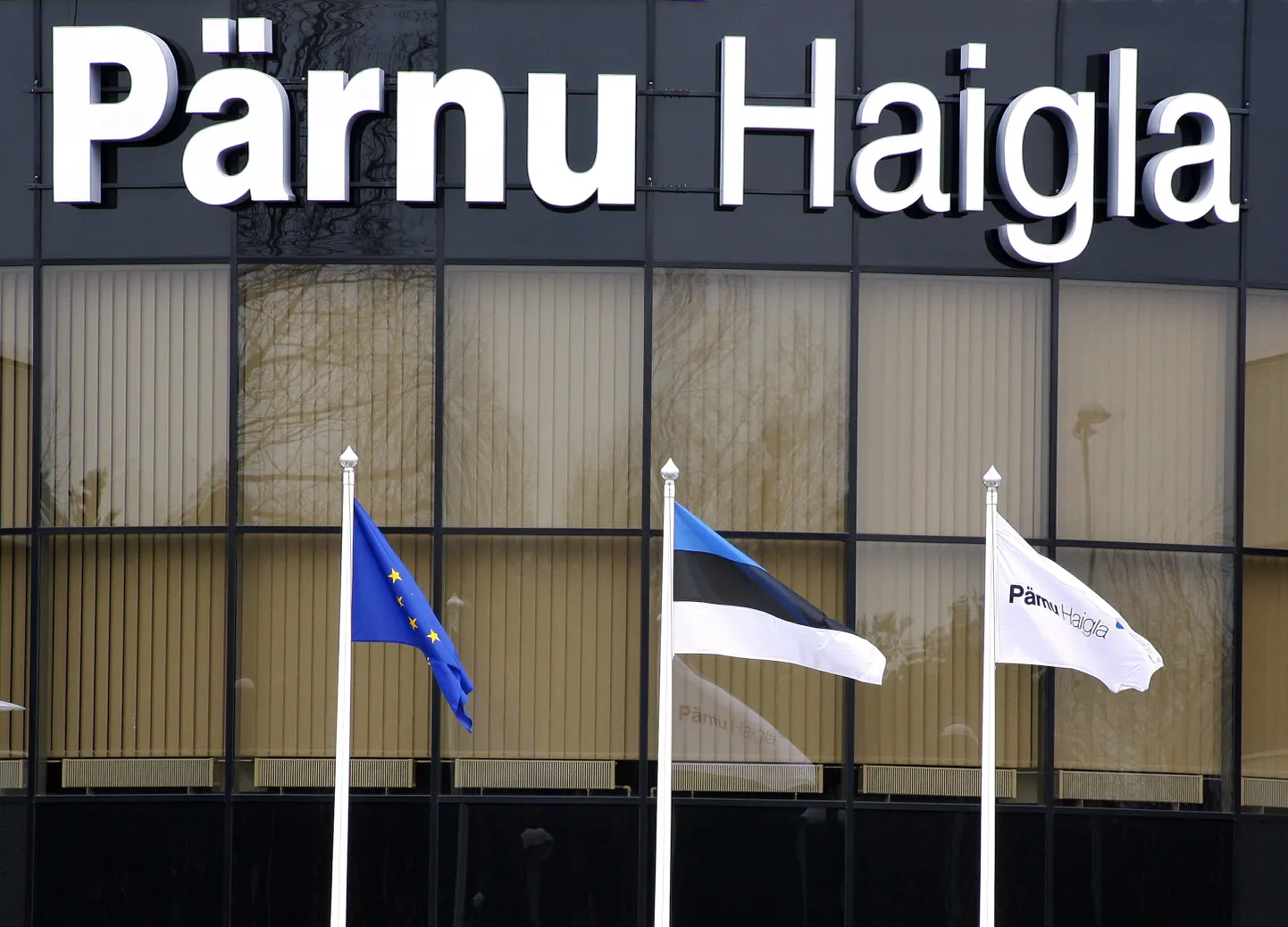 Kannatanu viidi Pärnu haiglasse.