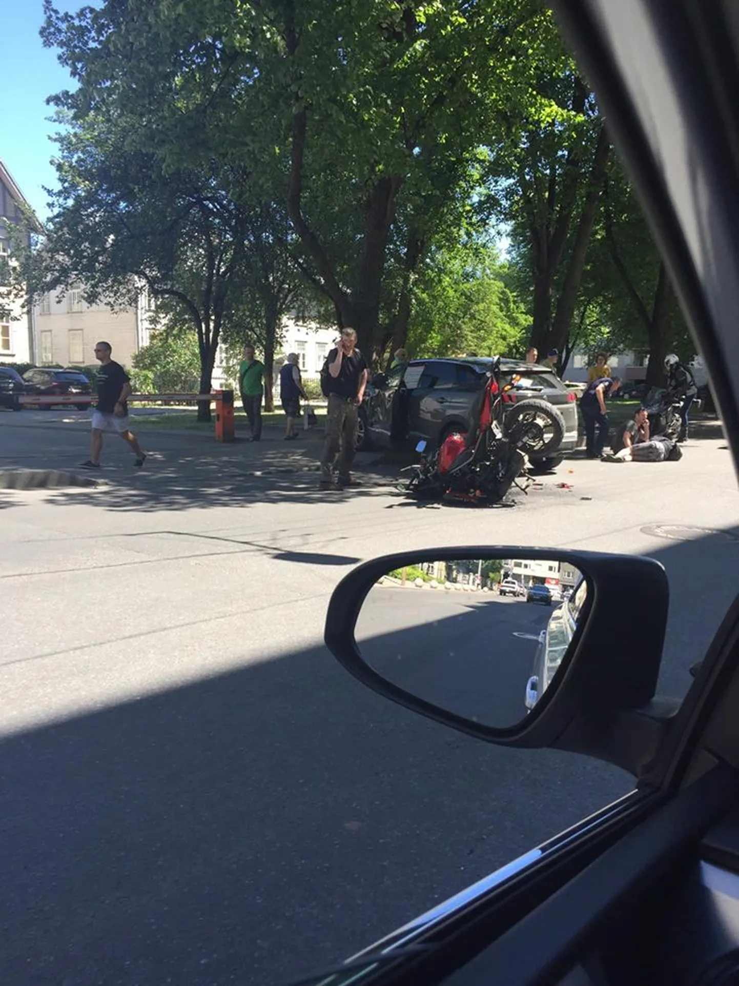 Avarii Kreutzwaldi tänaval