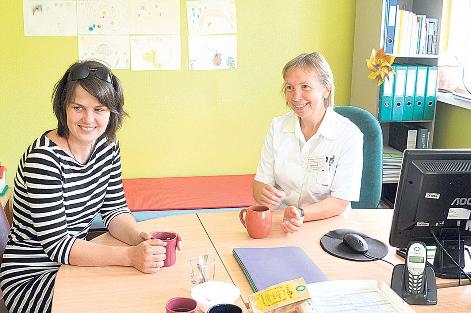 Füsioterapeut Merle Leiner (vasakul) ja laste taastusraviarst Tiina Lind teavad Eesti terviseuuringutele viidates kinnitada, et ülekaalulisi lapsi on 7–18-aastaste kooliõpilaste seas Lõuna-Eesti maakondades keskmiselt 12 protsenti.