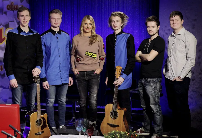 Elu24 Live: Anu Saagim`il külas Nooertebänd 2015 võitja Abandoned Elysium ja Noortebänd 2016 finalist The Notes