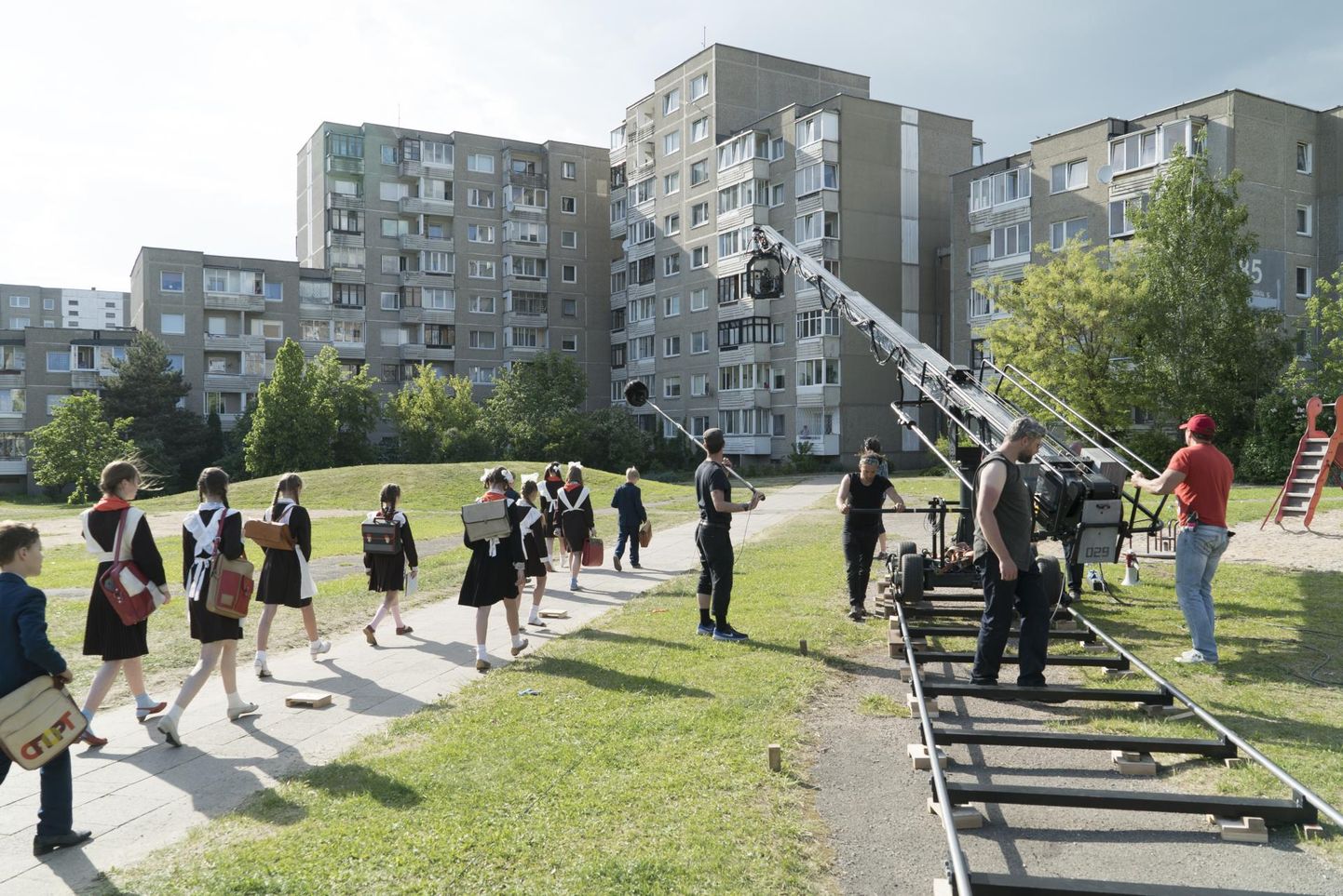 Seriaali «Tšornobõl» jaoks muudeti möödunud aasta kevadel ja suvel Prõpjati linnaks Vilniuse Lasnamäe ehk ligi 40 000 elanikuga Fabijoniškė linnaosa.