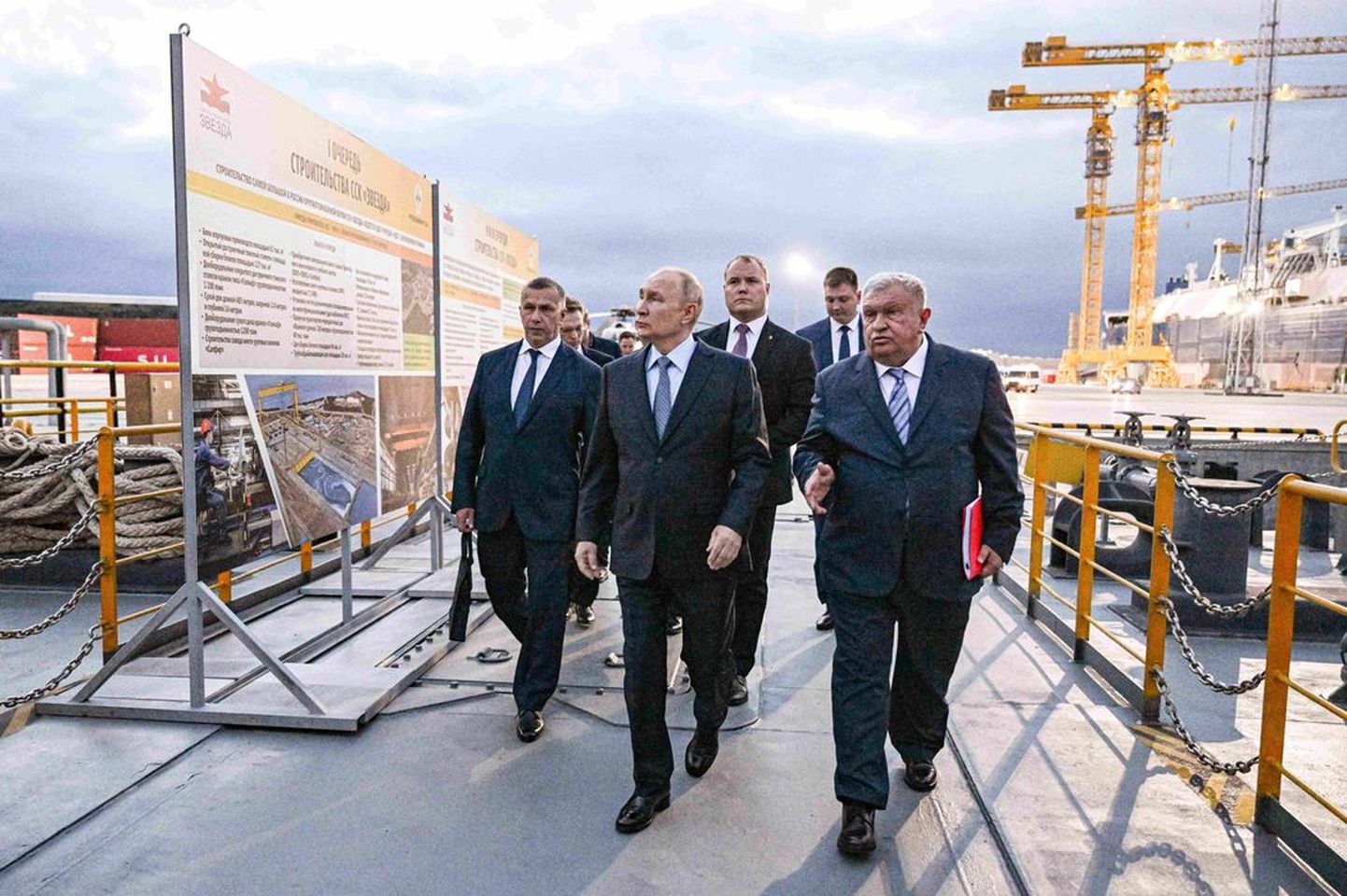 Venemaa president Vladimir Putin ja Rosnefti tegevjuht Igor Setšin.