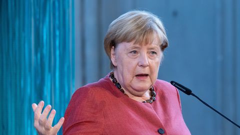 EP deputāts: Merkeles izteikumi par Baltijas valstu un Polijas vainu karā Ukrainā ir absurdi un zemiski