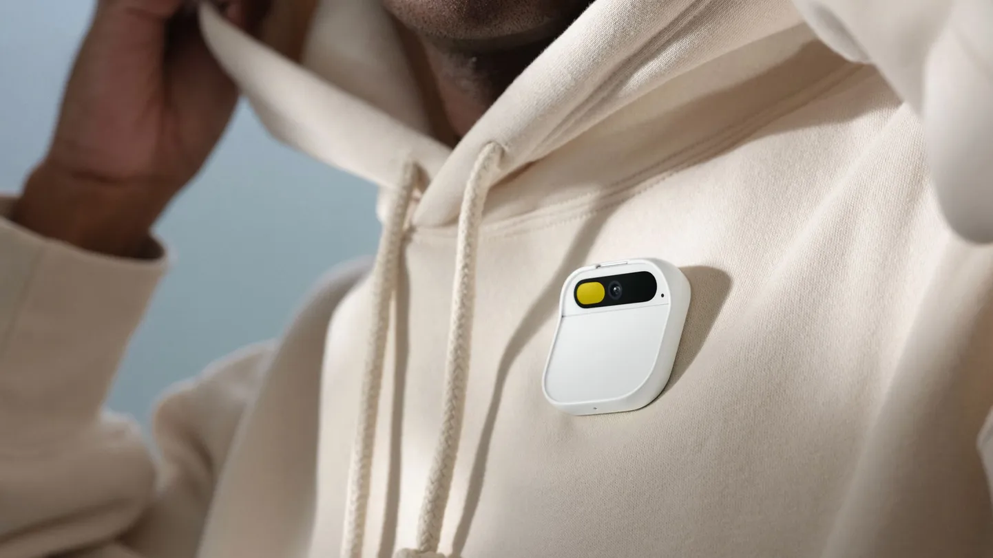Taskusse pistmise asemel hakkame telefone rinnal kandma, kuulutas idufirma Humane ette meie uut tulevikku aasta tagasi. Kunagi oli ka Apple´il plaan välja tulla ekraanivaba telefoniga. Nüüd aga pannakse ootamatult pood kinni, varajased kasutajad jäävad pika ninaga ning nende ülimoodne seade muutub elektroonikajäätmeks.