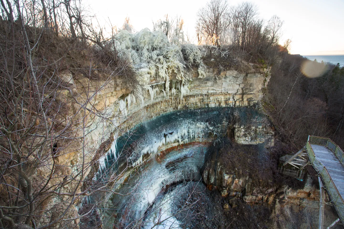 Водопад Валасте.