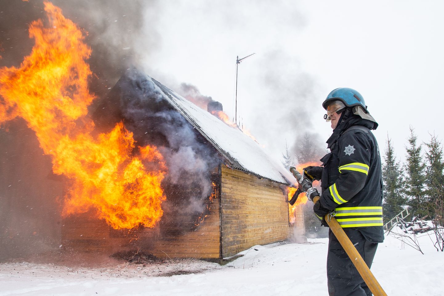 По данным Спасательного департамента, пожары на дачах – явление вовсе не редкое. Иллюстративное фото.