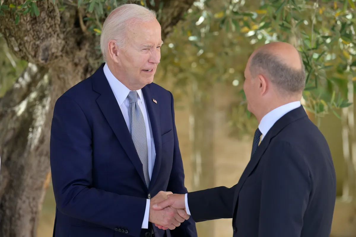 Toasts, Italy: German Chancellor Olaf Scholz with US President Joe Biden during the G7 Summit in Borgo Egnazia (Brindisi), Italy on June 13, 2024.