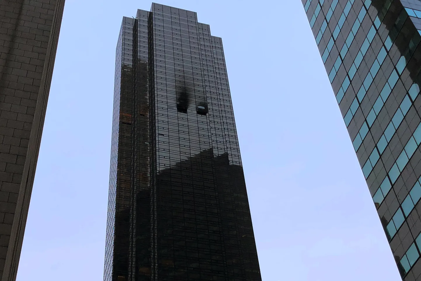 Trump Tower pärast põlengut.