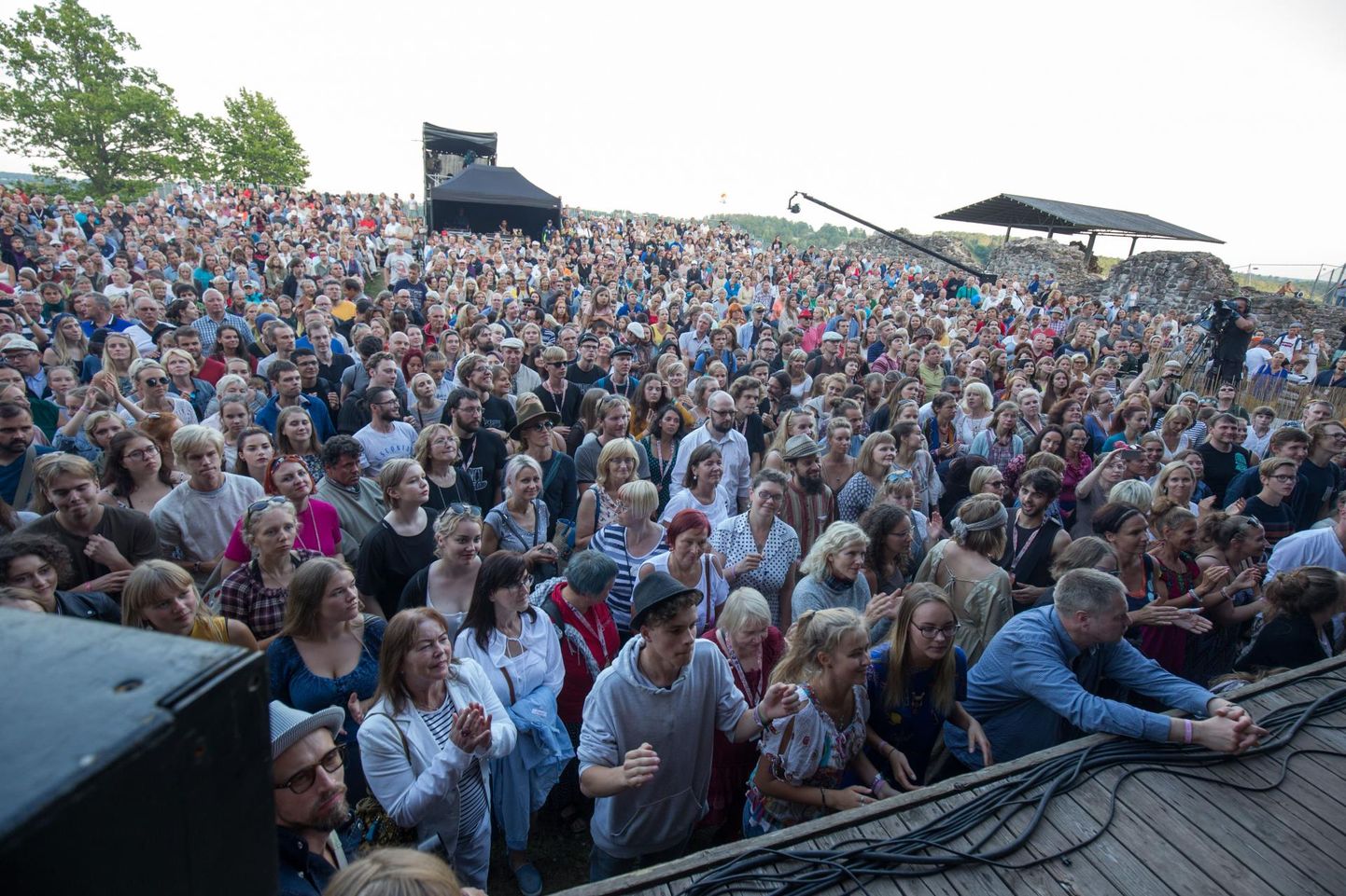Eesti suurim festival, mille nimetuses on sõna "pärimusmuusika", peetakse iga aasta juuli lõpus Viljandis.