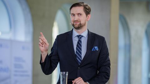 Kohus: Euroopa Parlamendi fraktsiooni makstud Jaak Madisoni kampaaniakulud olid keelatud annetus