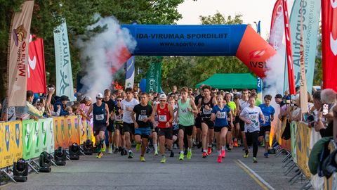 Toila rahvajooks pakub pargivaateid, õhtuvalgust ja merekohinat