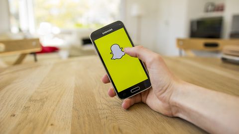 Topless-apsakas Snapchatis: Soome õpetaja intiimne foto jõudis õpilasteni ja vallandas tormi