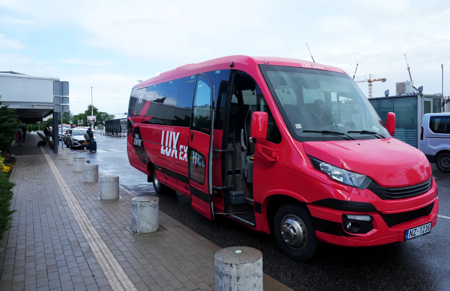 Lux Express закрыла коммерческий маршрут между центром Риги и аэропортом