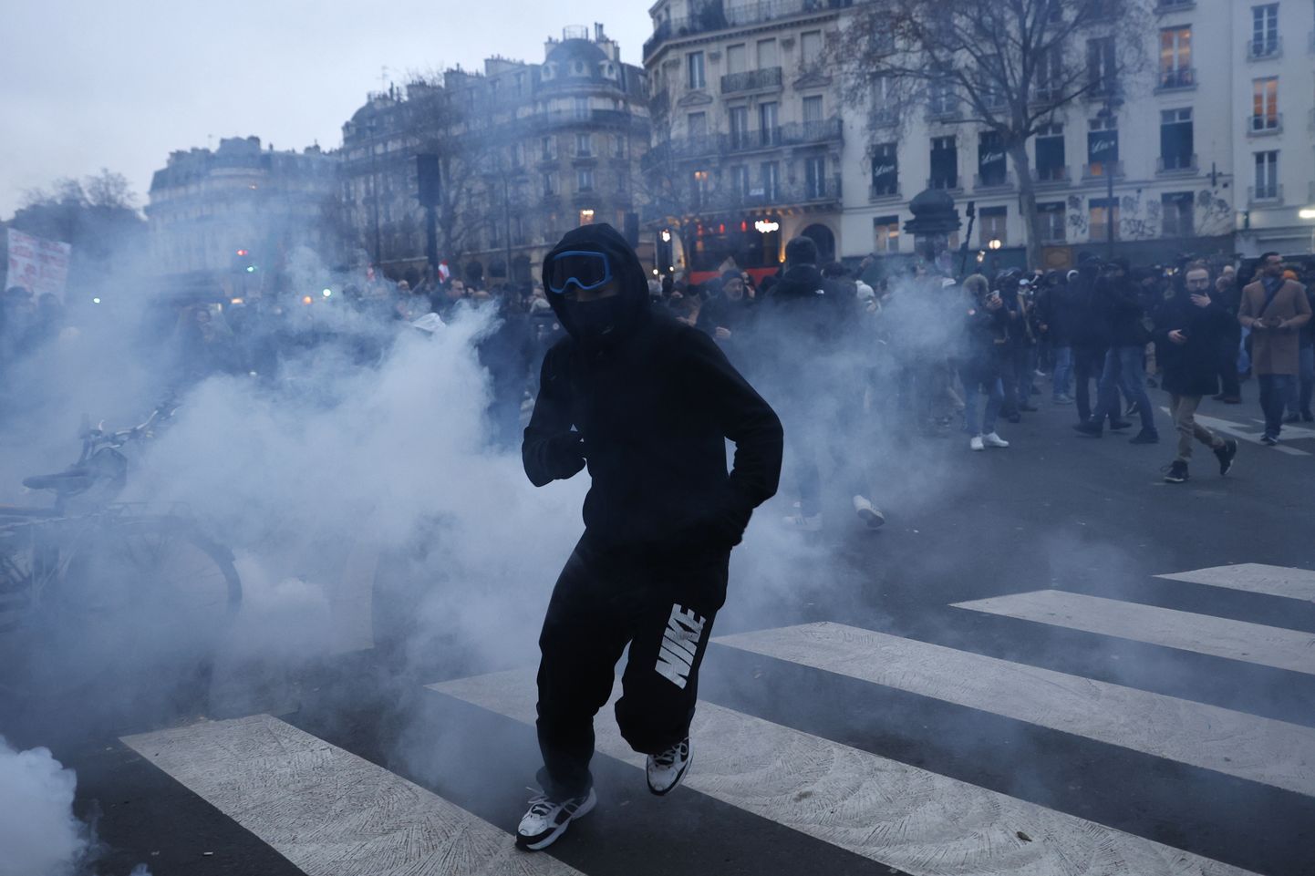 Протесты на улицах Парижа 19 января 2023 года.
