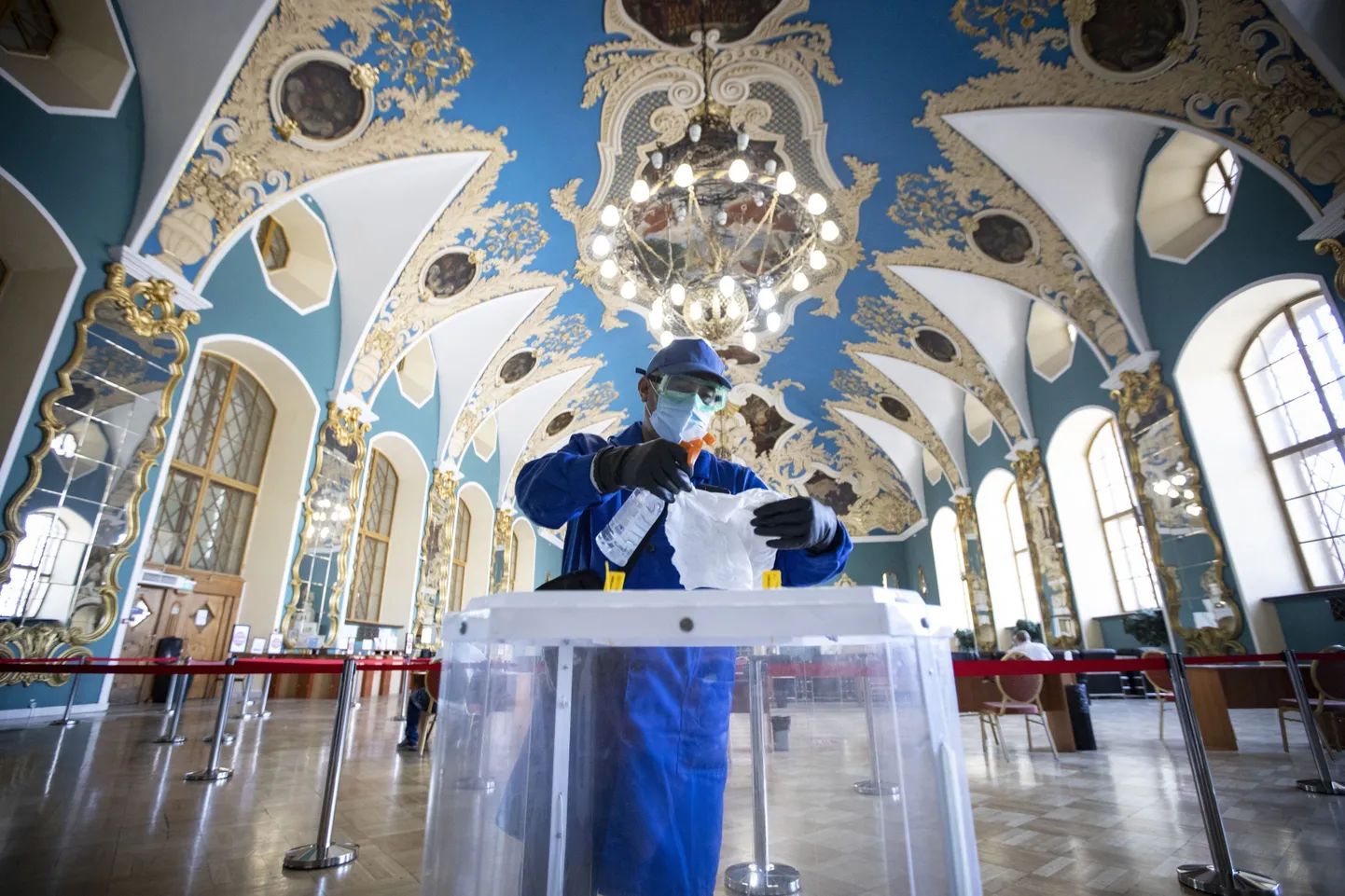 Голосование по поправкам к Конституции в России назначено на 1 июля.