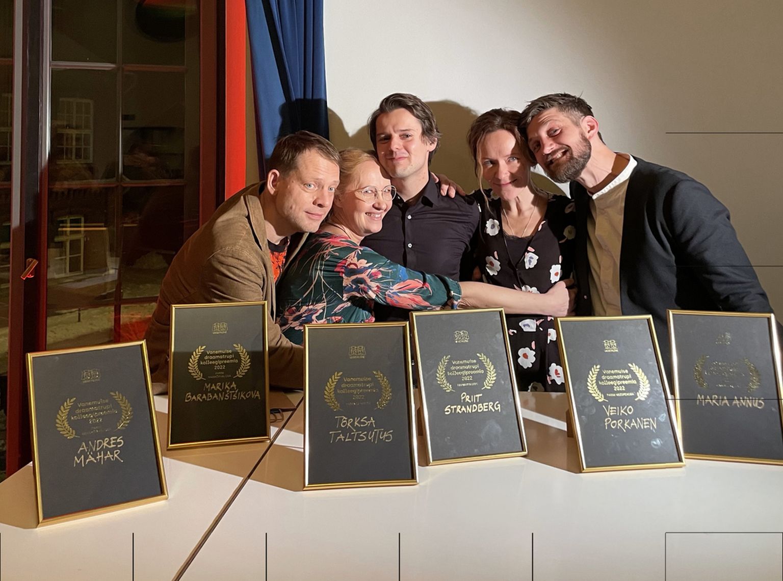Vanemuise draamatrupi kolleegipreemiad said Andres Mähar, Marika Barabanštšikova, Priit Strandberg, Maria Annus ja Veiko Porkanen.