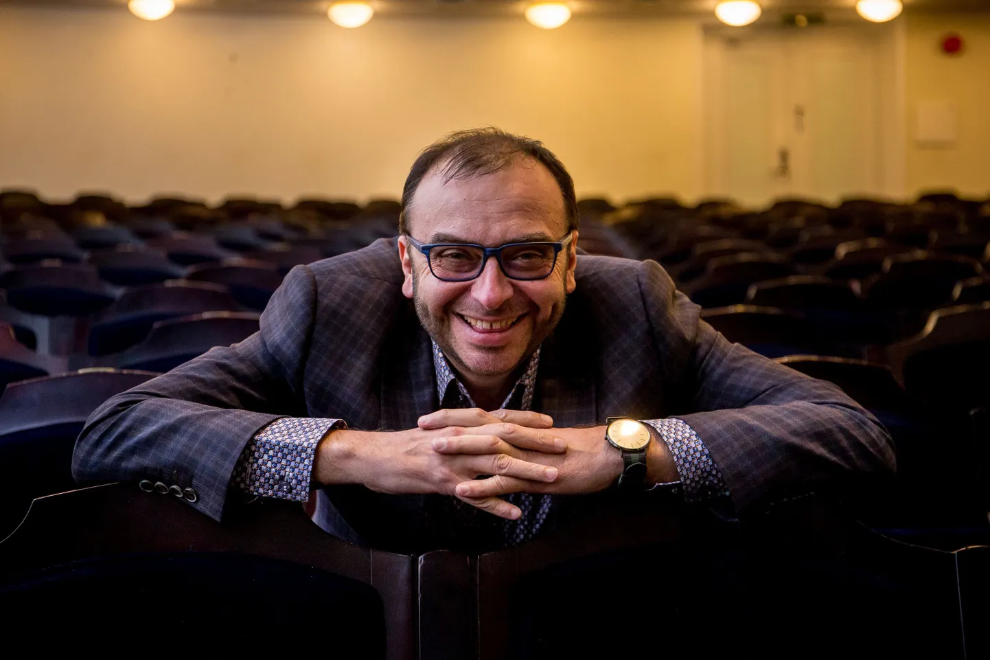 Moskva Helikon Opera lavastaja Dmitri Bertman soovib etenduses anda edasi tunnet Georg Otsa pidevast kohalolekust laval.