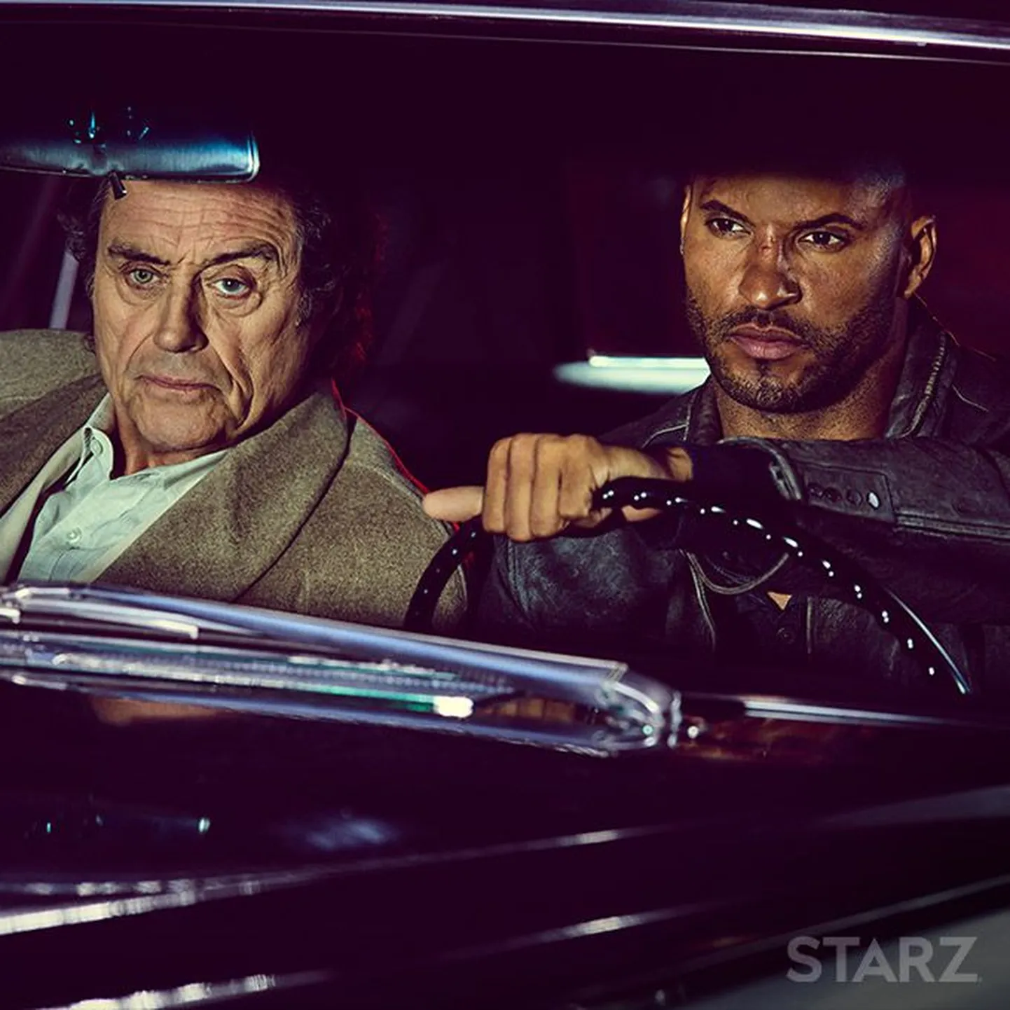 Mr Wednesday (Ian McShane) ja Shadow Moon (Ricky Whittle) teleserjas "Ameerika jumalad"