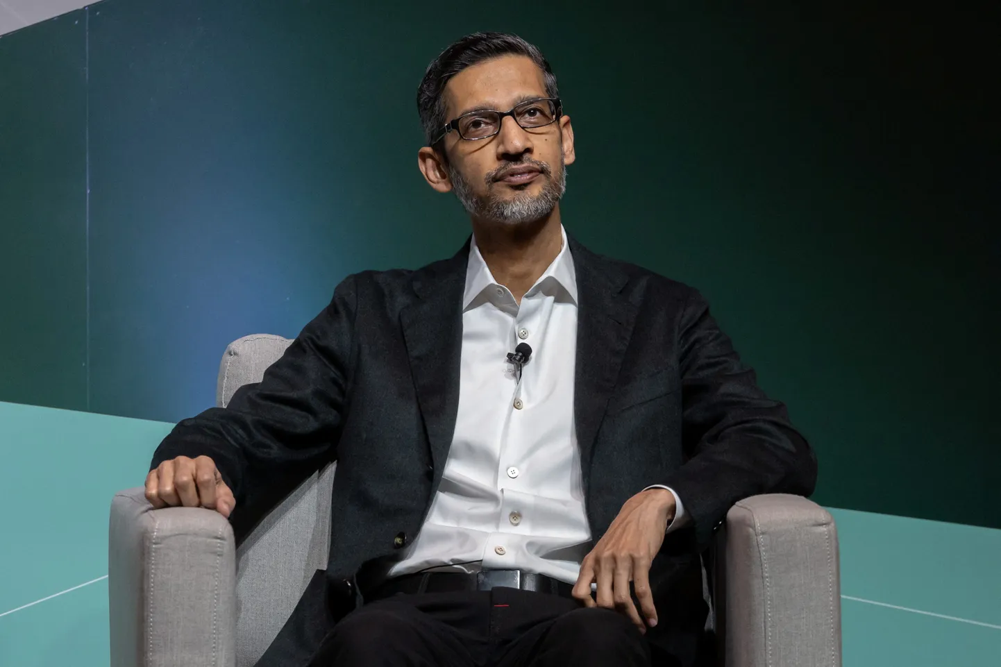 Google'i tegevjuht Sundar Pichai ütles investorite kõnes, et AI-ga seotud investeeringud pole mitte ainult vajalikud, vaid lausa hädavajalikud