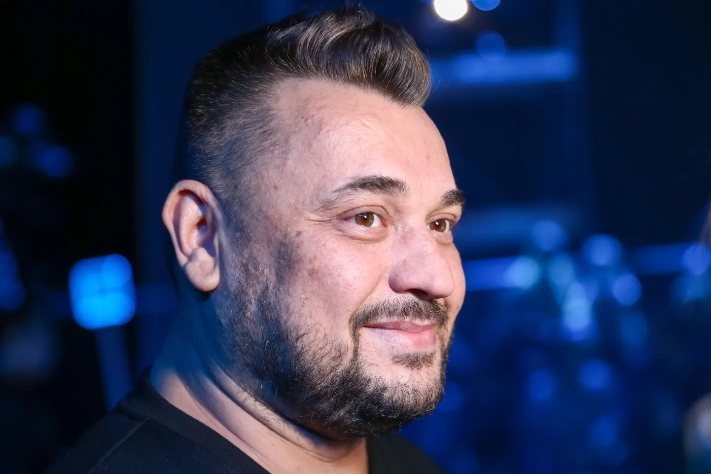 Певец Сергей Жуков