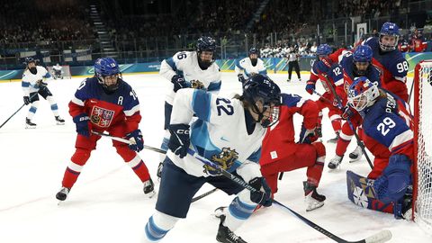 Vēdera vīrusa nogurdinātās Somijas hokejistes piedzīvo otro "sauso" zaudējumu