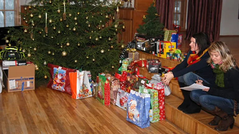 TVNET rūķi palīdz Ziemassvētku vecītim izdalīt pareizās dāvanas
