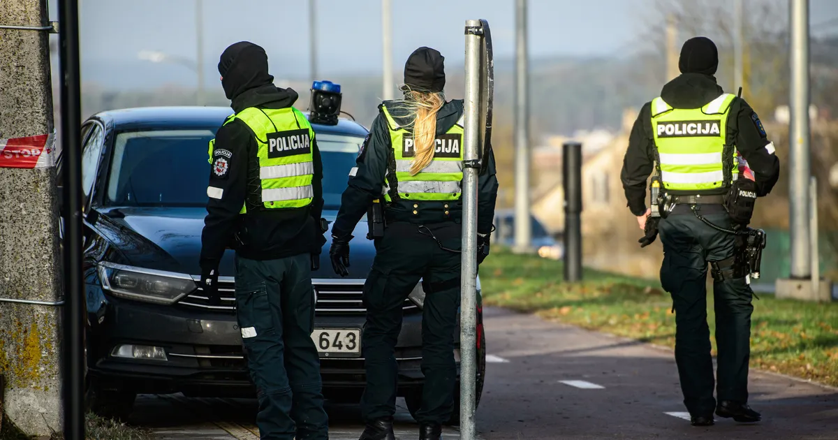 Leedus sai viie auto ahelavariis viga kolm Eesti kodanikku