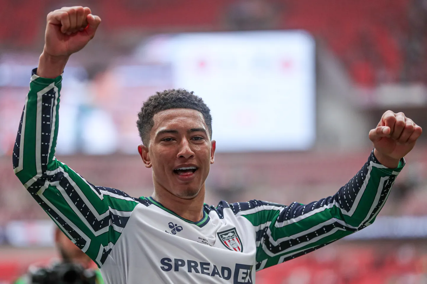 Jobe Bellingham liitus Dortmundi Borussiaga.
