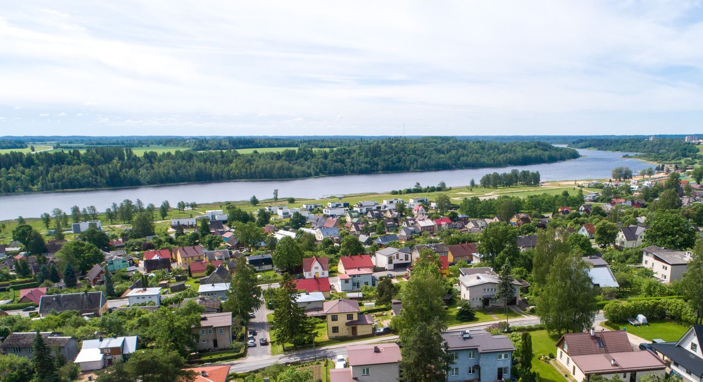 Viljandi järv on oma pikliku kuju poolest justkui loodud sõudmiseks ja aerutamiseks.