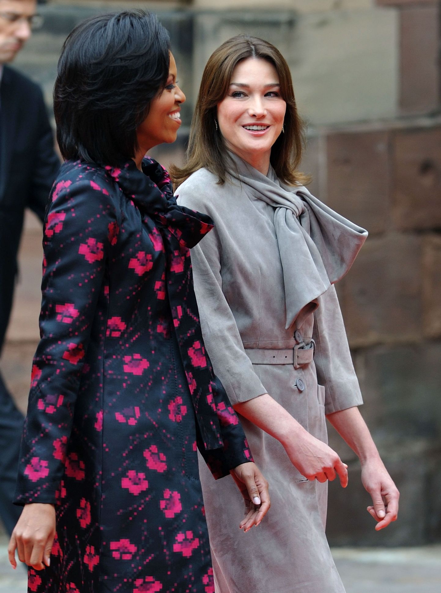 Michelle Obama ja Carla Bruni.