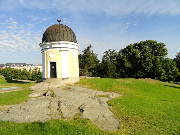 Обсерватория «Урса» в парке Кайвопуйсто.
