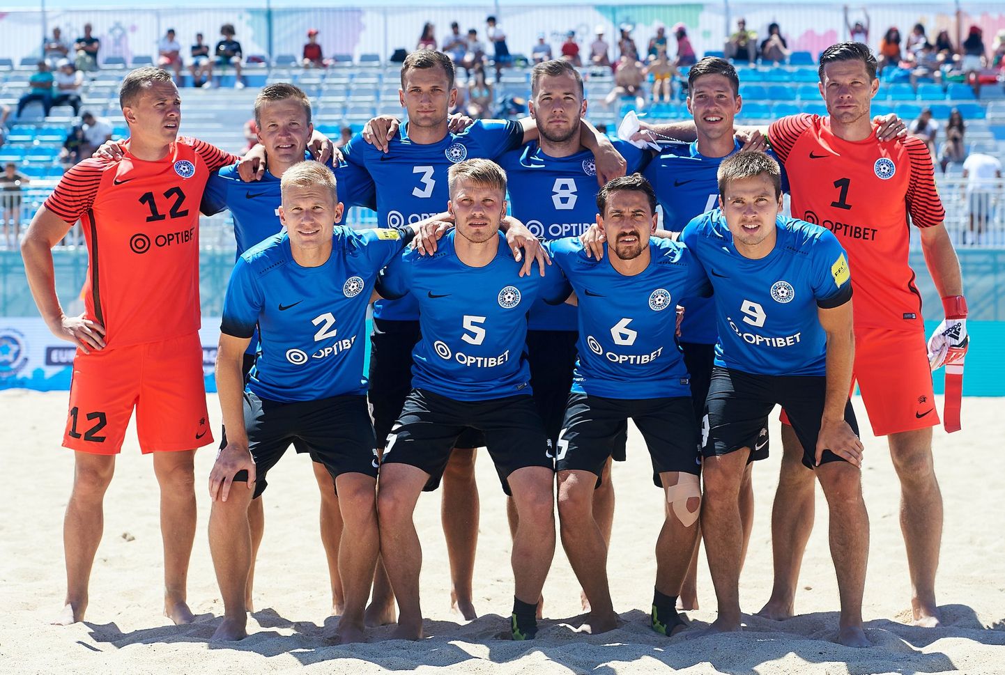 Eesti meeste rannajalgpallikoondis Euroliiga turniiril Portugalis, Nazares.