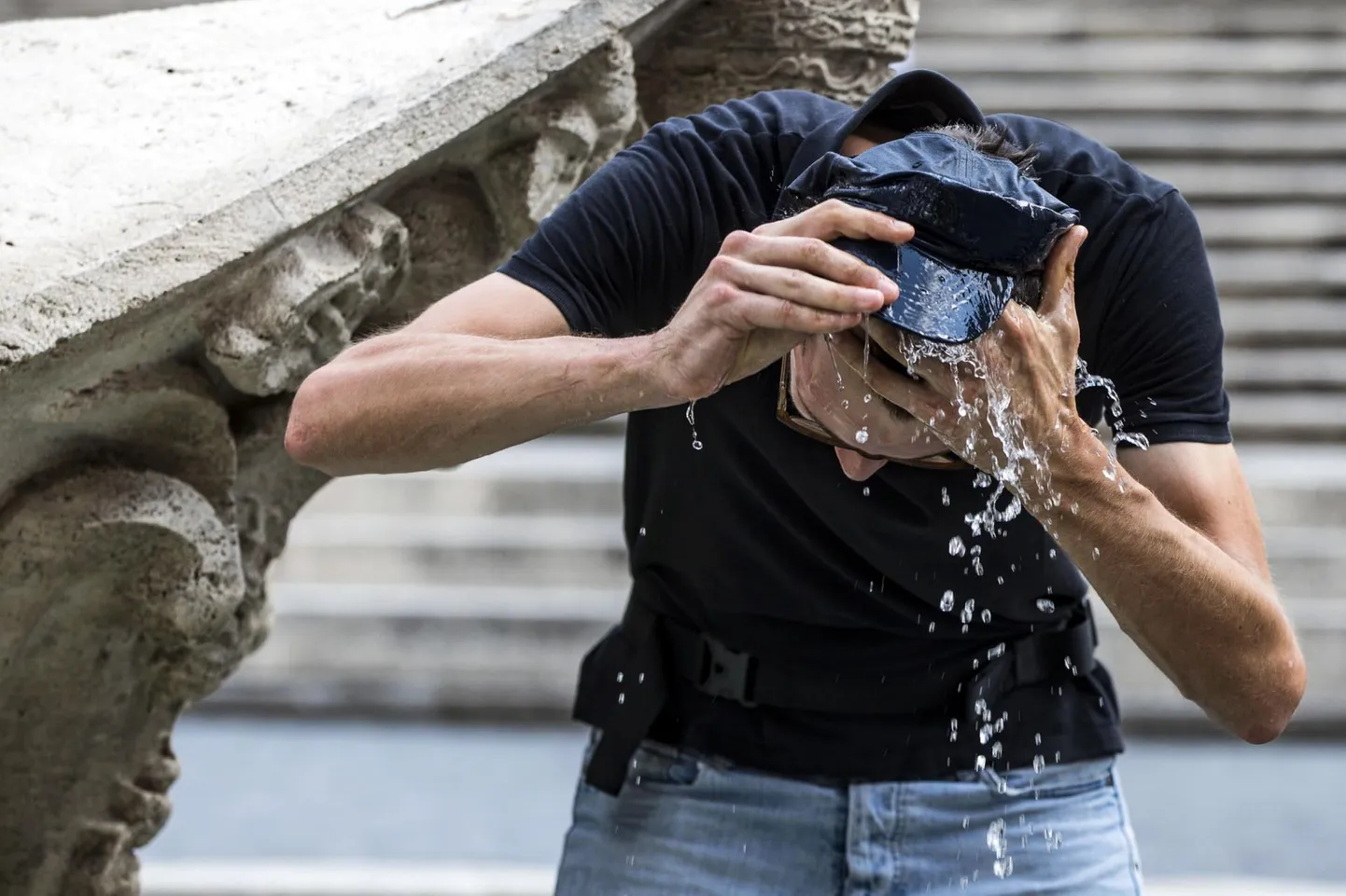 Purskkaevus värskendust otsija Rooma Piazza del Popolol.