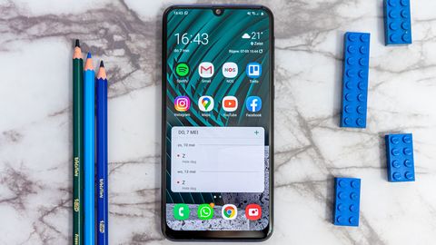 Anekdoot: uus mobiiltelefon algklassilapsele