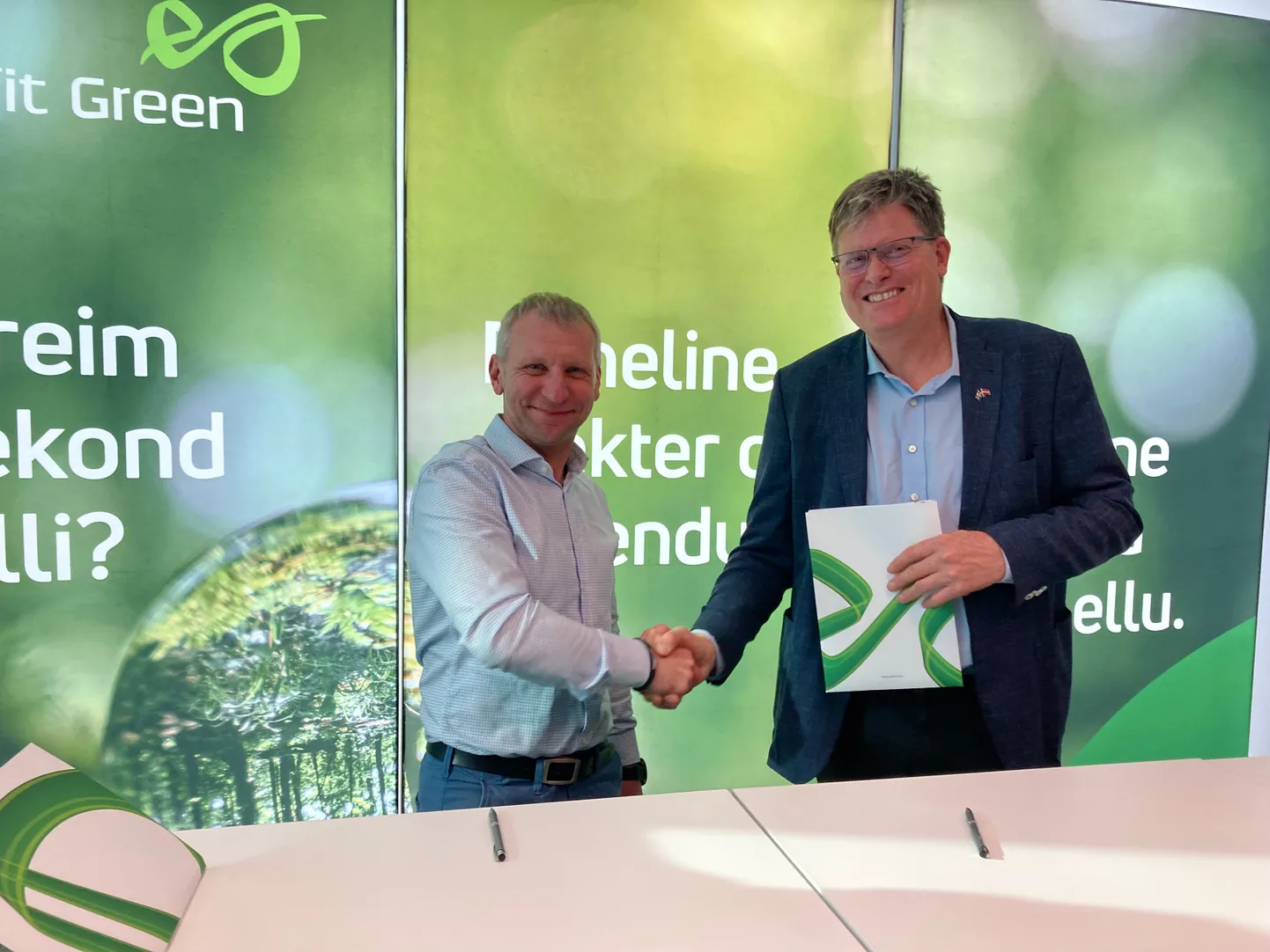 Enefit Greeni tütarfirma Enercom SIA juhatuse liige Juris Antužs ning Södra Läti haru juhatuse liige Lars-Georg Adolf Hedlund.