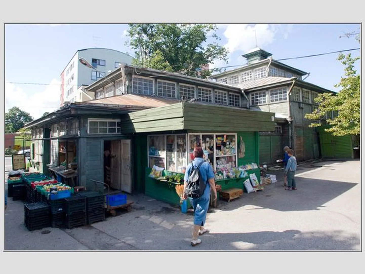 Ныммеский рынок – одно из любимых таллиннцами мест в городе. Его любили, но его и жалели, как тяжело заболевшего родственника.