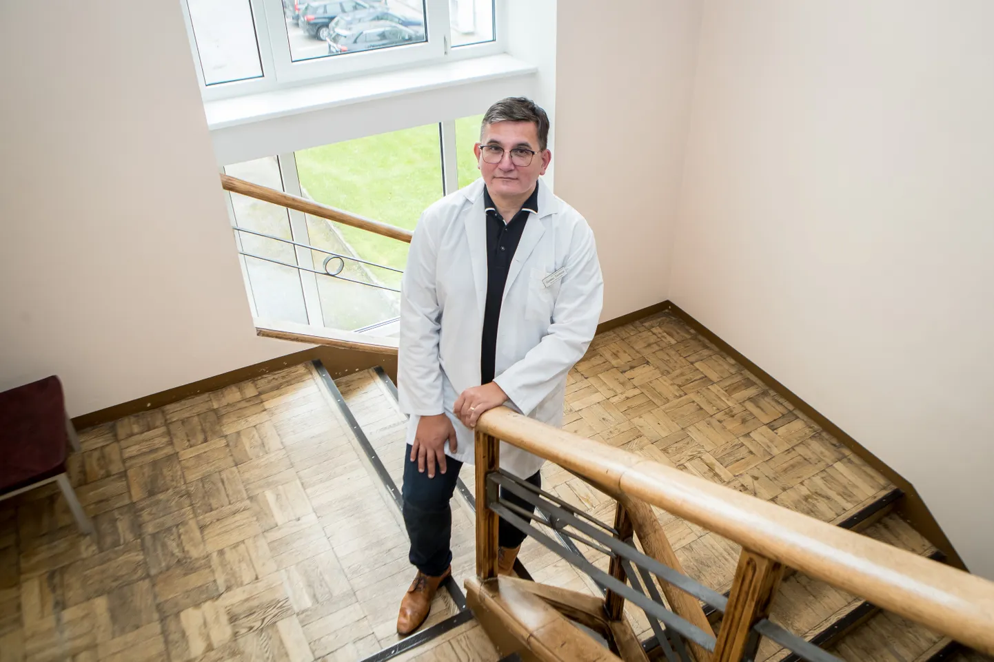 DR TOOMAS TOOMSOO: “Haigusele on omane inimese vastupandamatu soov jalgu liigutada, tavaliselt ebameeldiva aistingu leevendamiseks.”