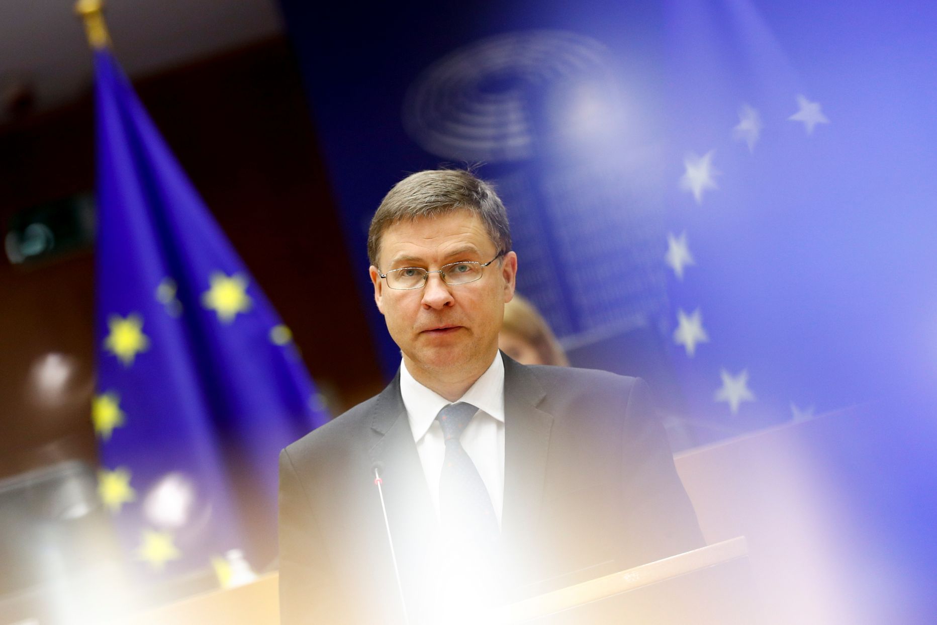 Euroopa komisjoni asepresident Valdis Dombrovskis ütles, et komisjoni pikem plaan on Euroopa Liidu riikide maksualuste ühtlustamine