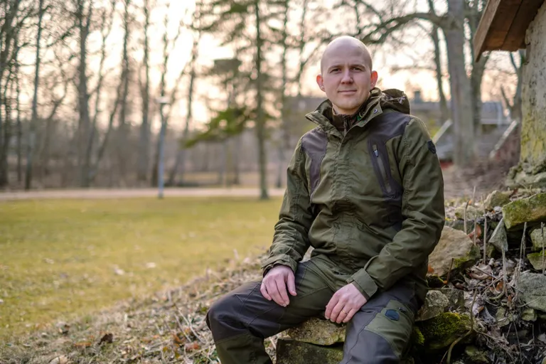 Tõnis Mölder, Keskerakond: Peaksime riiklikult kokku leppima, et toidutööstus, sealhulgas põllumajandus, on meile strateegiliselt oluline julgeoleku mõttes. Kui EL annab võimaluse siseriiklikult eelarve kaudu põllumajandust toetada, siis selle võimaluse peab maksimaalselt ära kasutama. Seni on Eesti mitu aastat jätnud selle võimaluse kasutamata.