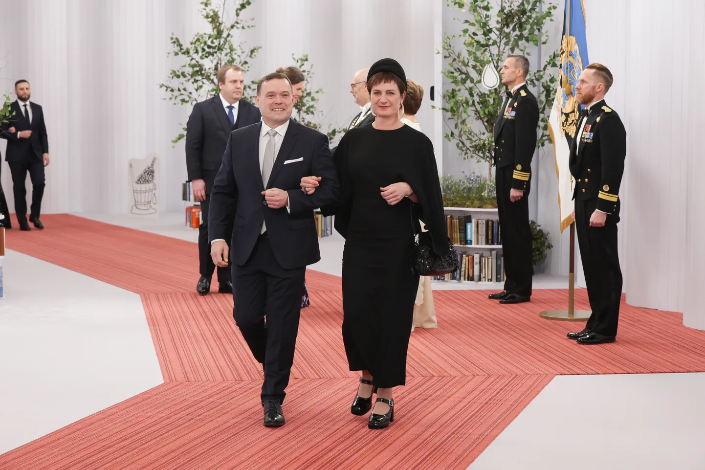 Riigikogu sotsiaalkomisjoni esimees Madis Timpson ja endine sotsiaalkaitseminister Signe Riisalo.