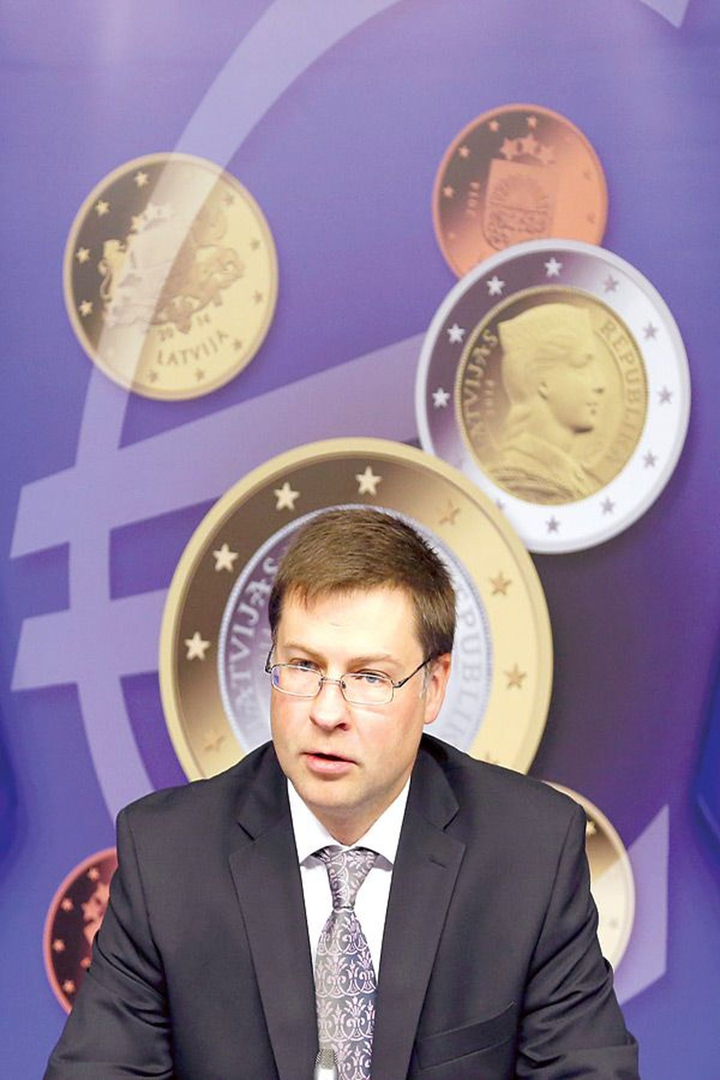 Бывший премьер-министр Латвии Валдис Домбровскис.
