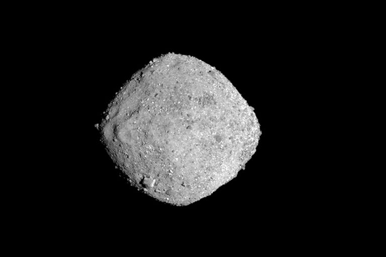 OSIRIS-REx uurimissondi foto asteroid Bennust