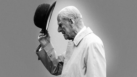 Slepena slimība, pēdējais alus un nepateiktais “ardievu”: sāpīgas detaļas par prinča Filipa pēdējām dzīves dienām