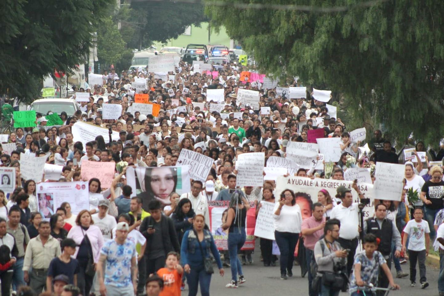 Mexico eeslinnas avaldas vägivalla vastu meelt üle tuhande inimese.